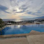 Villa Toros 37 *